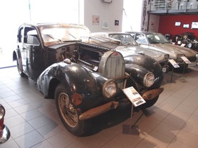 Bugatti Type 57 C Berline Gangloff (1938) – im Museum Autovision, hier noch nicht restauriert