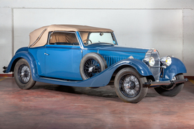 Bugatti Type 57 Cabriolet 4 Places Par Vanvooren (1934) - als Lot 028 angeboten an der Versteigerung von Artcurial an der Rétromobile Paris am 7. Februar 2020