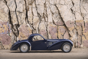 Bugatti Type 57SC Atalante (1937) - Lot 146 at the Gooding & Co Pebble Beach Auctions 2024