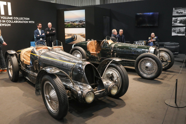 Bugatti Type 59 (1934) – auf einem Stand mit drei Bugatti 59 – Rétromobile Paris 2025