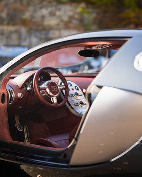 Bugatti Veyron 16.4 (2006) - Lot 006 an der RM/Sotheby's Versteigerung in New York am 8. Dezember 2023