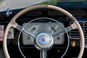 Buick Eight Series 40 Tüscher Cabriolet (1937) - alles im Blick