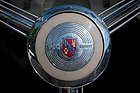 Buick Eight Series 40 Tüscher Cabriolet (1937) - auch auf der Lenkradnabe wird auf die Marke aufmerksam gemacht