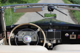 Buick Eight Series 40 Tüscher Cabriolet (1937) - der Fahrer durfte sich zurecht wie ein König fühlen