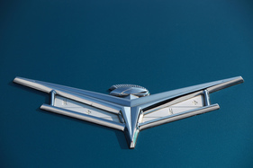 Buick Electra (1959) - Markenzeichen auf dem Bug - Dolder Classics September 2020