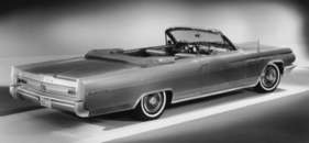 Buick Electra (1963) - Ein Electra in einem Studio