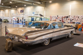 Buick Electra 225 4-Door Riviera Sedan (1960) - mit tollen Flossen - Techno Classica Essen 2022 (1960)