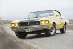 Buick GSX Stage I Coupe (1970) - als Lot 077 an der Bonhams Quail Lodge Auction am 14. August 2015