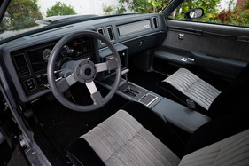 Buick Grand National GNX (1987) - als Lot 183 angeboten an der RM/Sotheby's Hershey Versteigerung vom 5./6. Oktober 2022