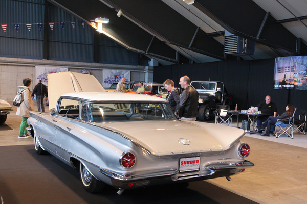 Buick Invicta Flat Top Hardtop (1962) - imposante Heckansicht - Swiss Classic World Luzern 2019