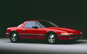 Buick Reatta (1988) - als Coupé, bei Buick intern gezeichnet
