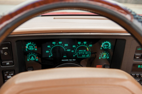 Buick Reatta Convertible (1990) - die LCD-Hauptinstrumente, die Geschwindigkeit wurde analog und digital angezeigt