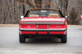 Buick Reatta Convertible (1990) - schlichtes Heck mit breitem Leuchten-Band