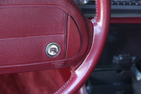Buick Reatta Convertible (1991) - Reatta-Schild auf dem Lenkrad