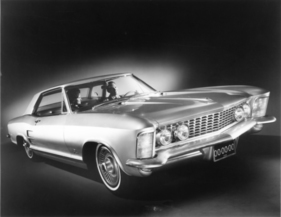 Buick Riviera (1962) - Coupé für den grossen Aufritt Buick Riviera (1962) - Coupé für den grossen Aufritt