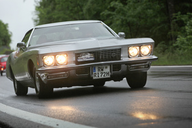 Buick Riviera Boattail GS (1972) - Oldtimer in Obwalden O-iO 2017 - Fahrt von Sarnen nach Brienz (1972)