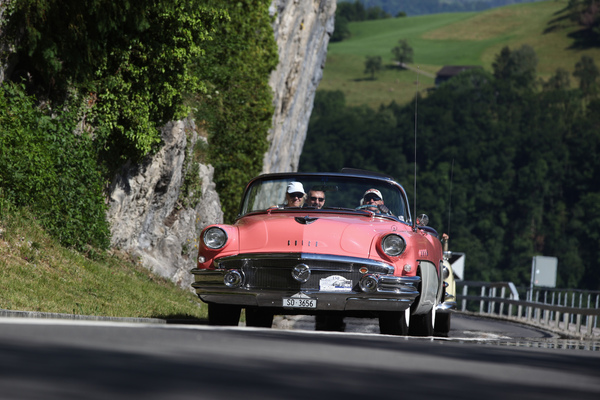 Buick Roadmaster (1956) - an den Gestaden des Alpnachersees - Oldtimer in Obwalden (O-iO) 2019