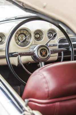 Das Lenkrad war unabhängig von der Farbe des Armaturenbretts immer schwarz.