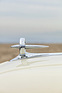Bild: Buick Roadmaster Convertible Sedan (1949) – Projektilförmige Kühlerfigur