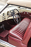 Bild: Buick Roadmaster Convertible Sedan (1949) – Rote Lederpolster