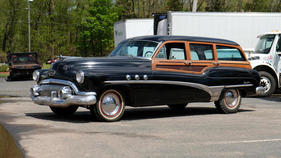 Buick Series 50 Dyanflow Estate Wagon (1951) - als Lot 116 an der Bonhams Greenwich Versteigerung vom 2. Juni 2019