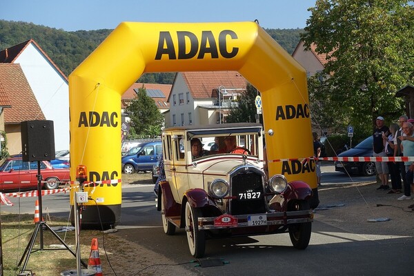 Buick Six im Ziel - 15. ADAC-Oldtimerfahrt MSC Fränkische Schweiz
