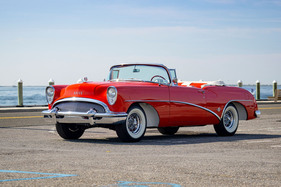 Buick Skylark (1954) - als Lot 368 angeboten an der RM/Sotheby's Hershey Versteigerung vom 5./6. Oktober 2022