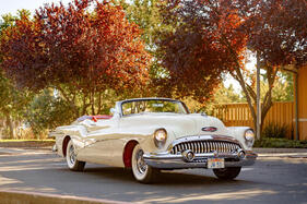 Buick Skylark Convertible (1953) - als Lot 113 angeboten an der Bonhams Scottsdale Versteigerung am 27. Januar 2023