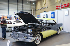 Buick Special (1956) - Montage Suisse auf dem Stand des Swiss Car Register - Swiss Classic World 2025 (1956)