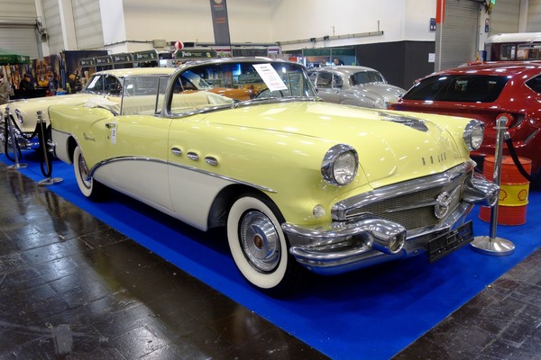 Buick Special 2-Door Convertible aus dem Jahr 1956 - Essen Motor Show 2022