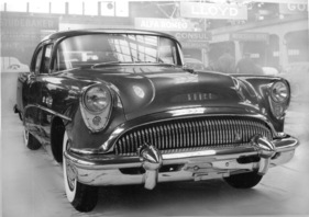 Buick Special 4-Door Sedan (1954) - grosszügig dimensionierter Amerikaner - Genfer Automobilsalon 1954