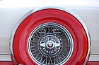 Bild: Buick Special Convertible (1955) - das verschalte Reserverad am Heck