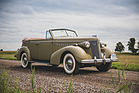Buick Special Convertible Phaeton (1937) - angeboten als Lot 398 an der RM/Sotheby's Versteigerung in Hershey am 11./12. Oktober 2018