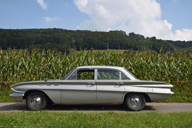 Buick Special Deluxe 4100 (1962) - angeboten an der Versteigerung der Oldtimer Galerie in Toffen am 28. November 2015 (1962)