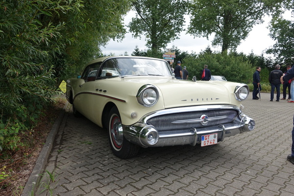 Buick Special Riviera Hardtop (1957) – Classic Days 2025