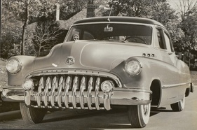 Die Stufenheck-Viertürer (im Bild ein Super) hiessen "Tourback Sedan"