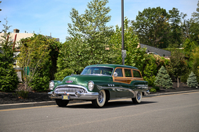 Buick Super Estate Wagon (1953) - als Lot 264 an der RM Sotheby's Hershey Versteigerung 2025