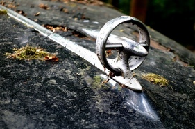 Buick Super - Kühlerfigur - Autoskulpturenpark Neandertal