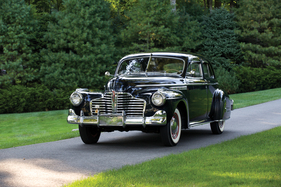 Buick Super Touring Sedan (1941) - als Lot 260 an der RM Auction Hershey vom 9./10. Oktober 2014