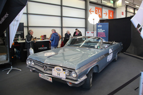 Buick Wildcat (1963) - auf dem Hiscox-Stand als Fotomodell - Retro Classics Bavaria 2019