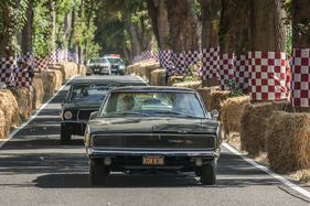Bullit nachgestellt - Dodge Charger R/T (1968) und Ford Mustang GT390 (1968) - an den Classic Days Schloss Dyck 2018