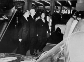 Bundespräsident Dr. Willy Spühler eröffnete den 38. Autosalon - Genfer Autosalon 1968