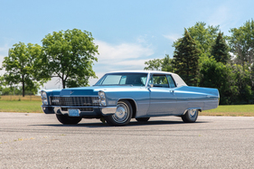 Cadillac Coupé de Ville (1967) - Angeboten als Lot Nr. 6076 bei der 2021er Auburn-Fall-Auktion von RM Sotheby's