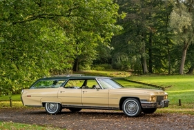 Cadillac DeVille station wagon sans montant (1972) - als Lot 51 an der Artcurial-Versteigerung "Sur les Champs 11" in Paris am 5. November 2017