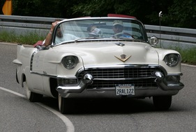 Cadillac Eldorado (1955) - Solitude Revival 2011 - Jubiläums-Corso