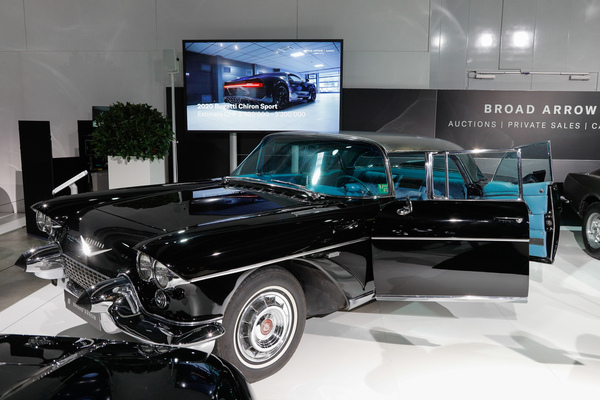 Bild Cadillac Eldorado Brougham (1957) - auf dem Stand von Broad Arrow Private Sales - 38. Auto Zürich 2025