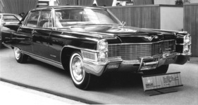 Cadillac Fleetwood (1965) - Elitefahrzeug von GM - Genfer Automobilsalon 1965