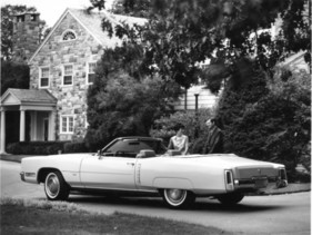 Cadillac Fleetwood Eldorado Convertible (1970) - gradlinig und flach wirkt der offene Wagen