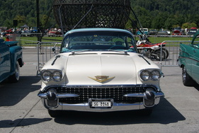 Cadillac Fleetwood Sixty Special Sedan (1958) – Burn Out Mollis 2023 (1958)