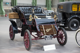 Cadillac Model A (1903) - wurde als Lot 323 an der Bonhams Auktion im Grand Palais in Paris am 6. Februar 2014 versteigert